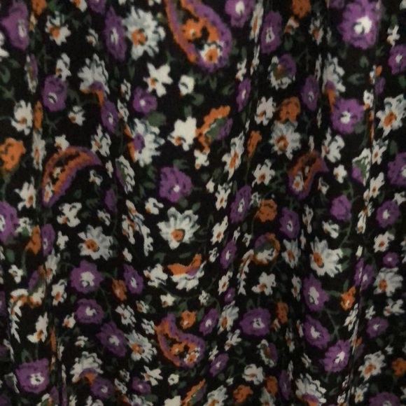 NWOT SHEIN dress with little flowers - Picture 2 of 5